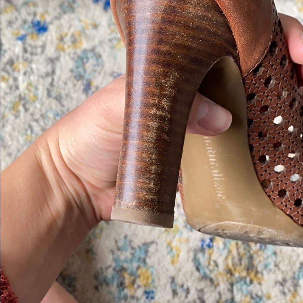 Naturalizer heels - Picture 3 of 6